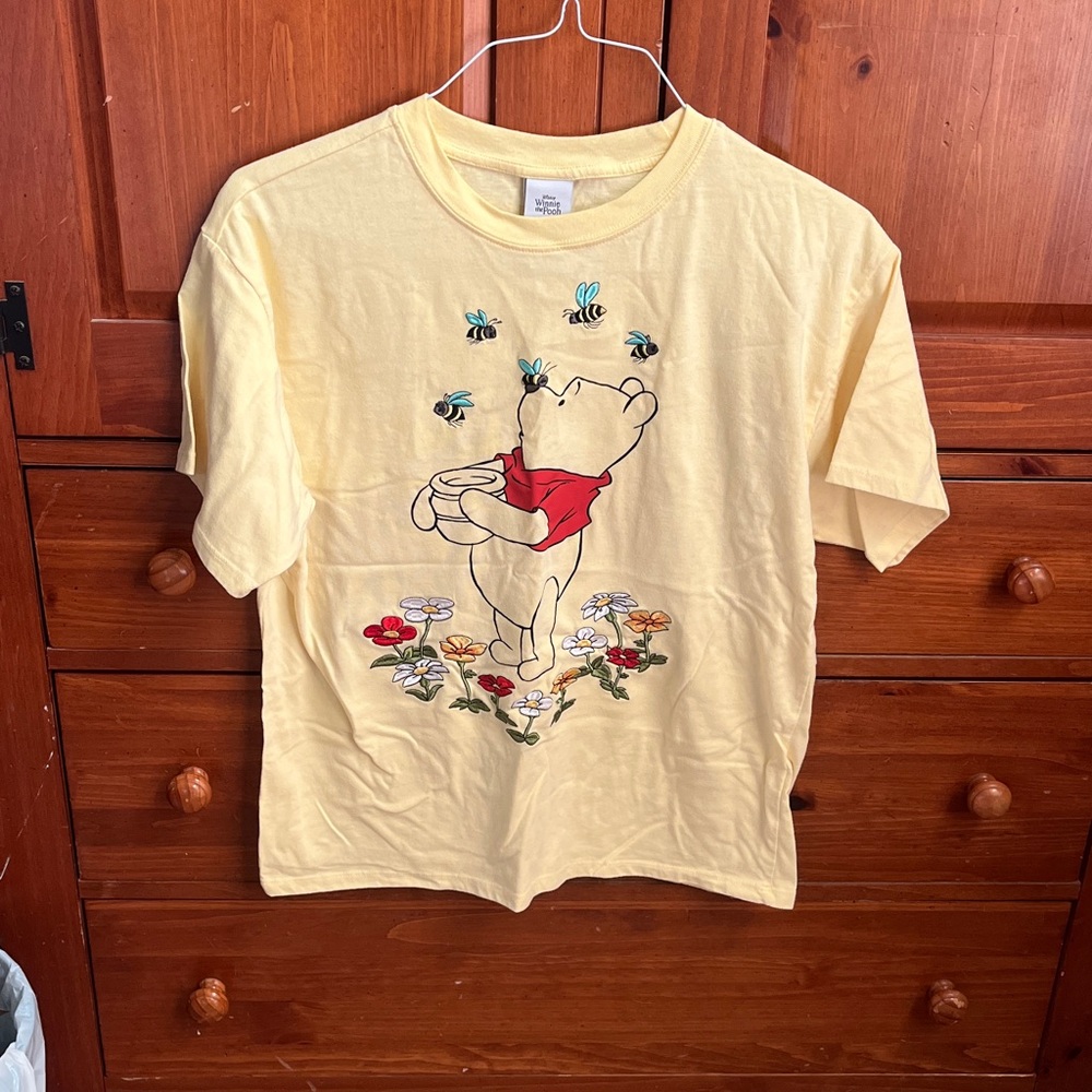 Disney Winnie the Pooh Light Yellow Shirt with Bee Design